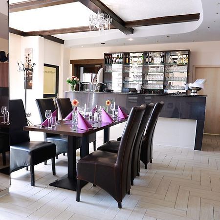 Hotel Zwei&Vierzig Фалендар Екстериор снимка